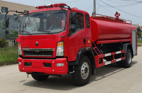 HOWO 118KW Water Tank Fire Truck 4x2 9000L Capacity For Fire Fighting
