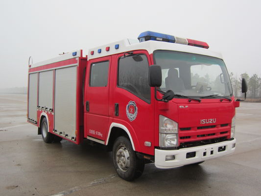ISUZU Foam Fire Truck ISO9001 Certification For Complex Terrain Roads