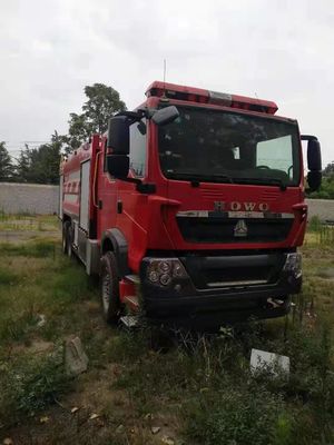 HOWO Zbiornik wodny Pożarny wózek Kwadrat kształt