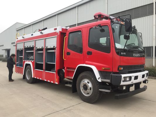 ISUZU 6 Ton Foam Fire Fighting Truck With 300kg Foam Tank Capacity