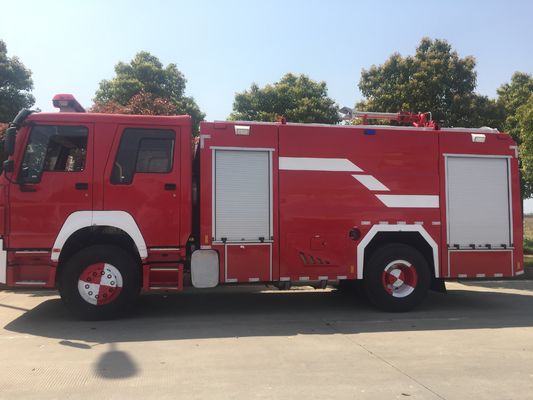 Sinotruk 8000L Wóz strażacki na pianę wodną z podwójną kabiną Wielofunkcyjny