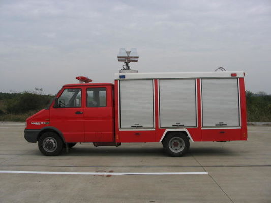 130hp 4x2 Emergency Rescue Fire Truck , Small Fire Tender With Fire Fighting Equipments