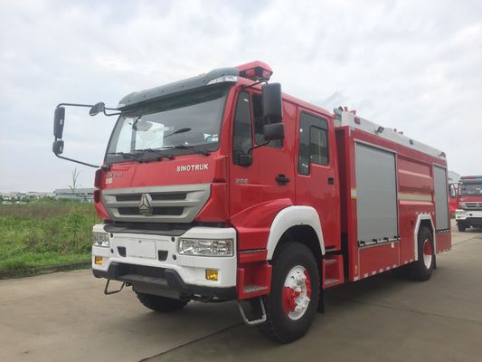 HOWO 196kw Forest Fire Engine 4x2 Typ 6 ton Pojemność pianki z podwójną kabiną
